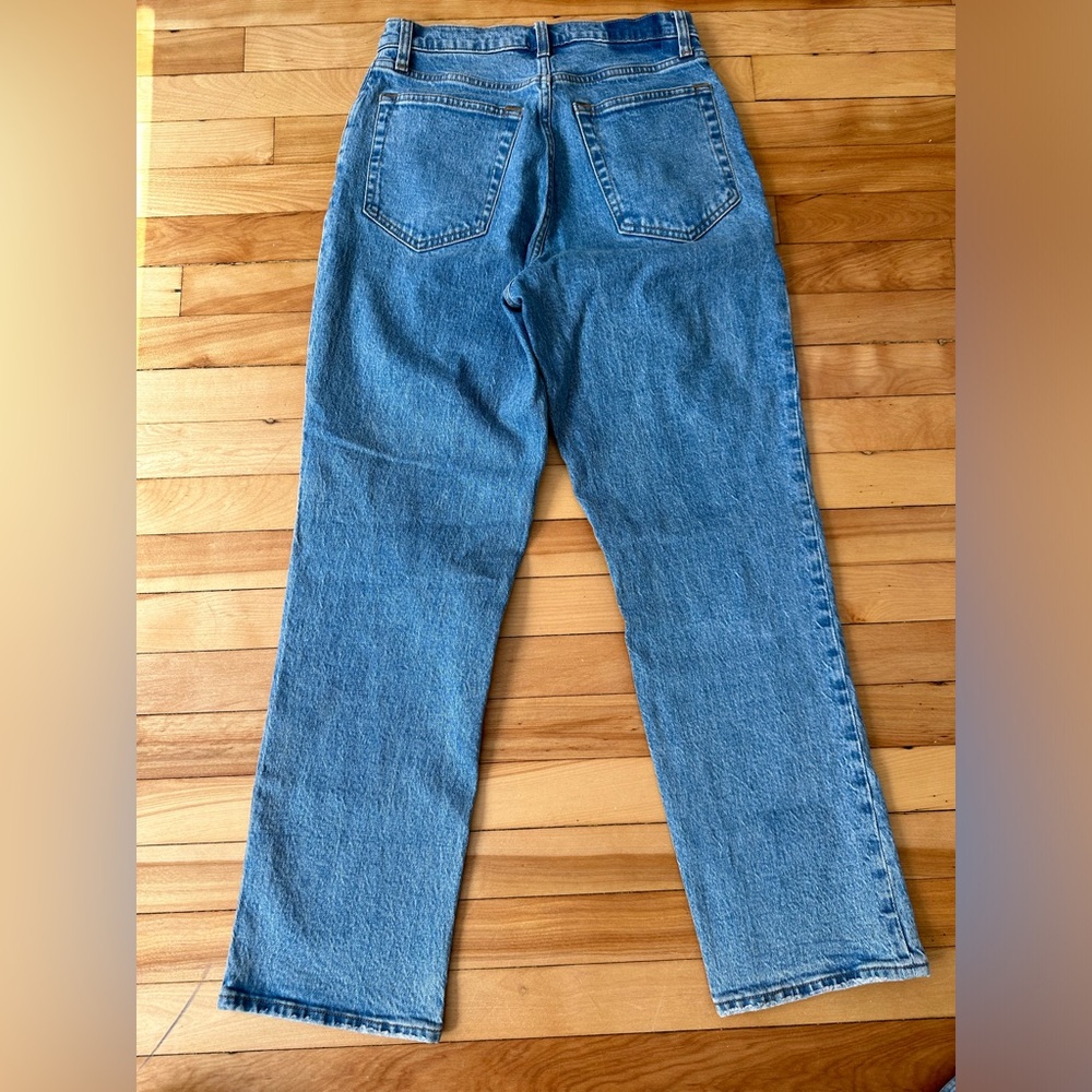 Abercrombie & Fitch 90’s Straight Ultra High Rise Curve Love Medium Wash Jeans - Picture 3 of 5